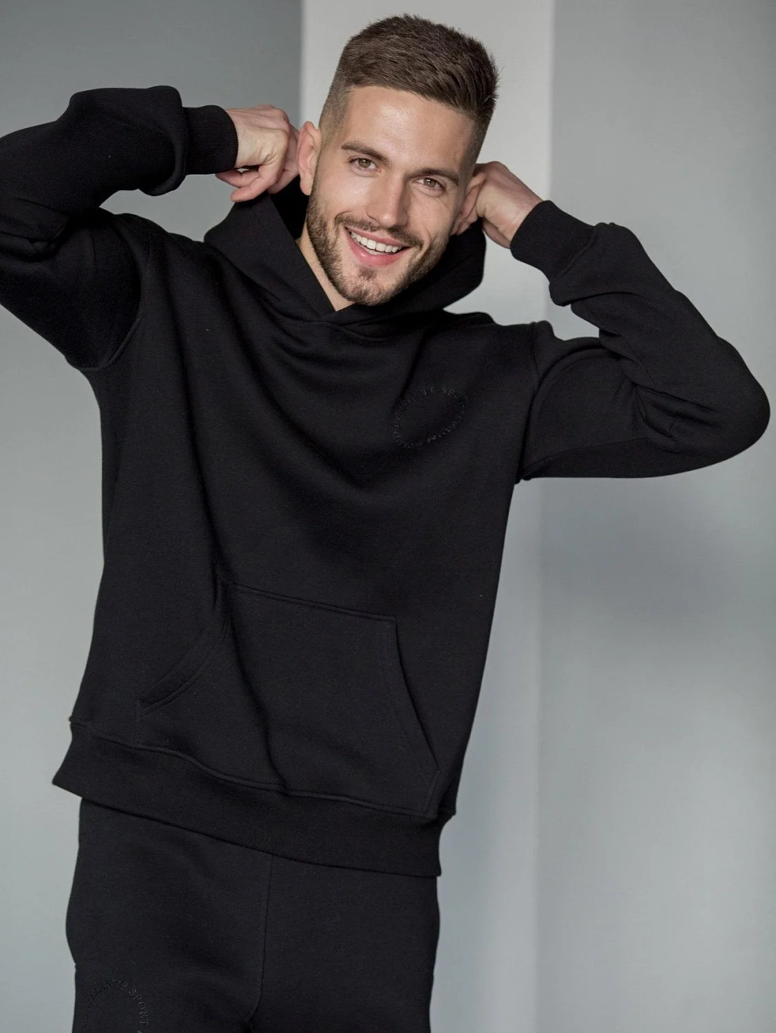 Костюм спортивный мужской цвет Черный Костюм спортивный мужской цвет Черный