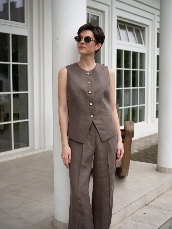 Жилет с круглым горлом цвет шоколад