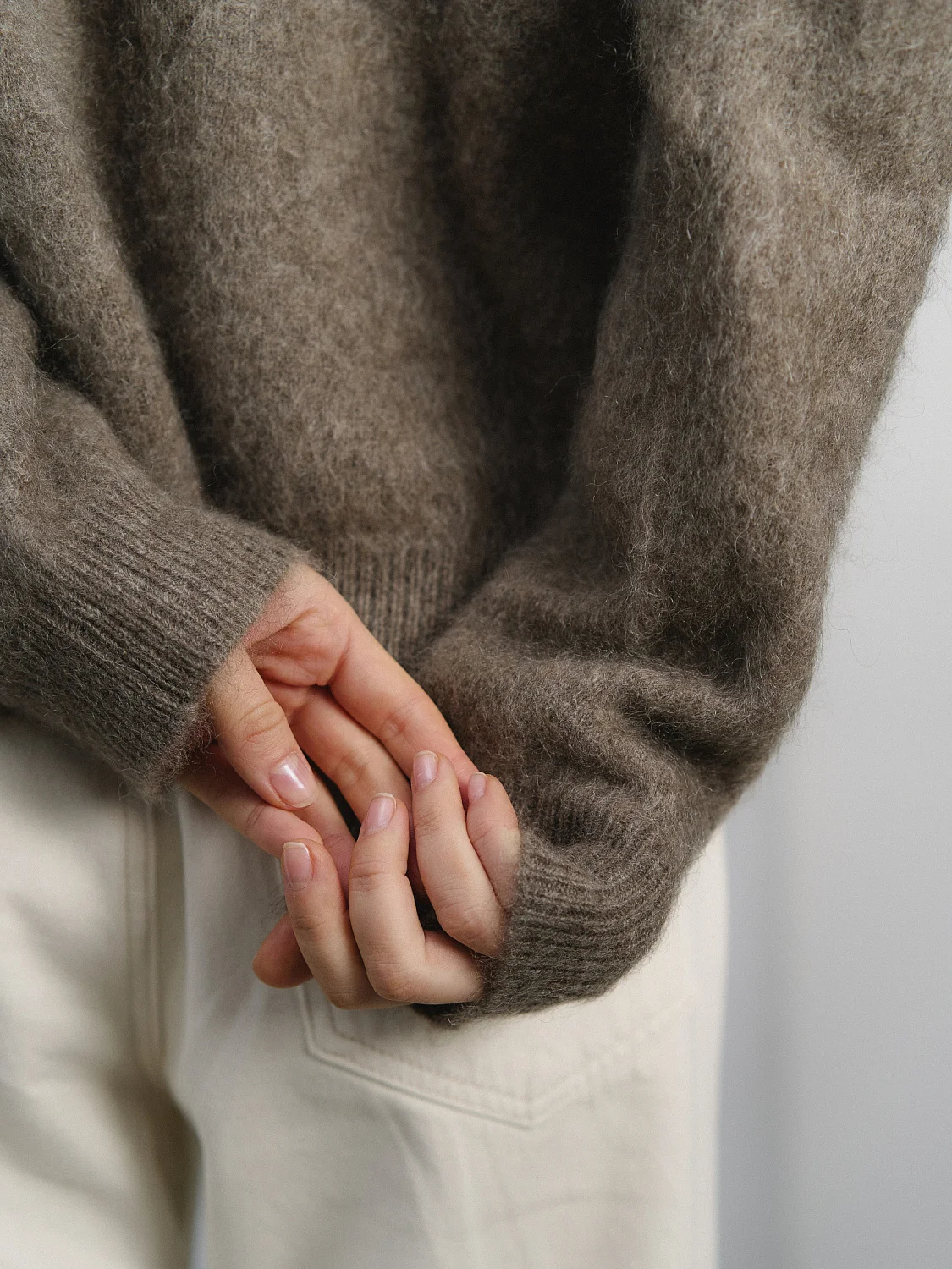 Свитер кашемировый цв. Бежево-коричневый