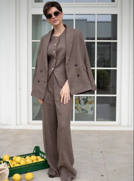 Жакет двубортный цвет шоколад - в фирменном магазине спортивной одежды Brillante.by