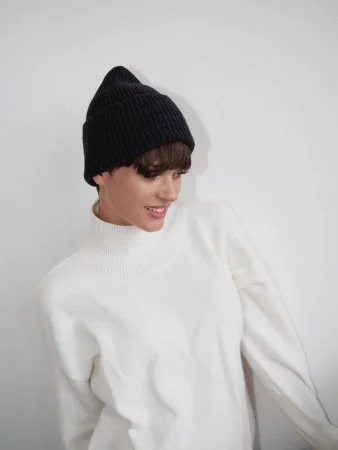 Шапка цвет Графит Купить Шапка цвет Графит в фирменном магазине спортивной одежды Brillante.by