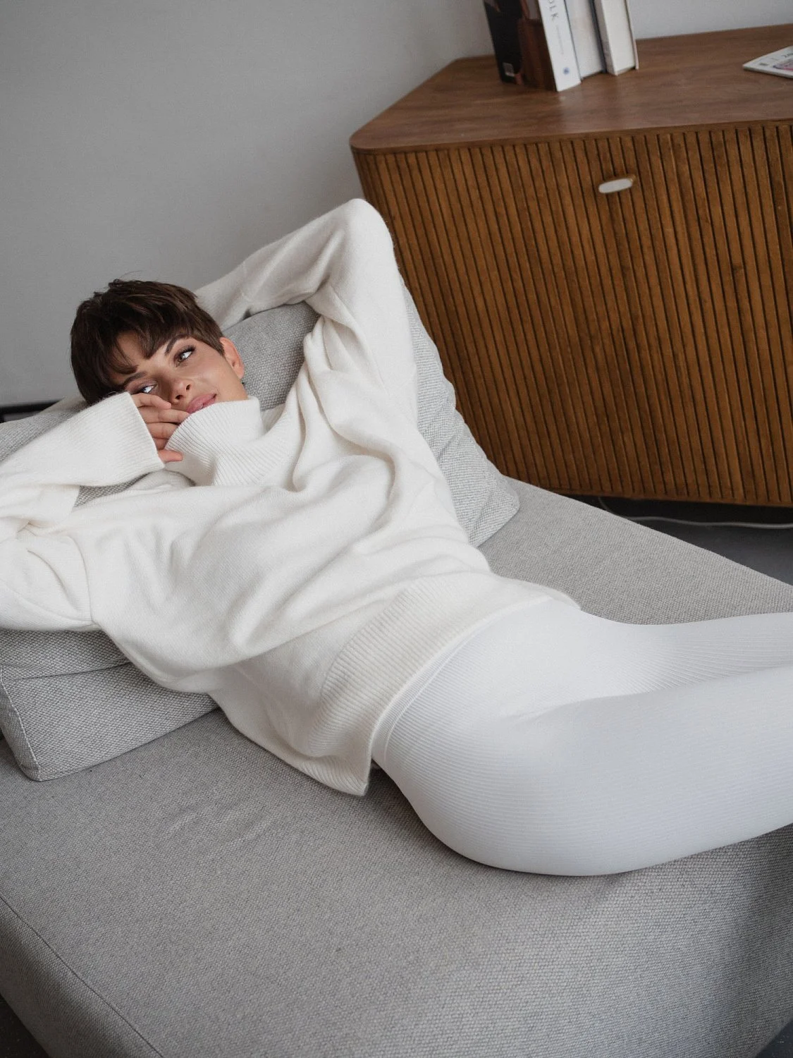 Свитер из ангоровой шерсти цвет Белый