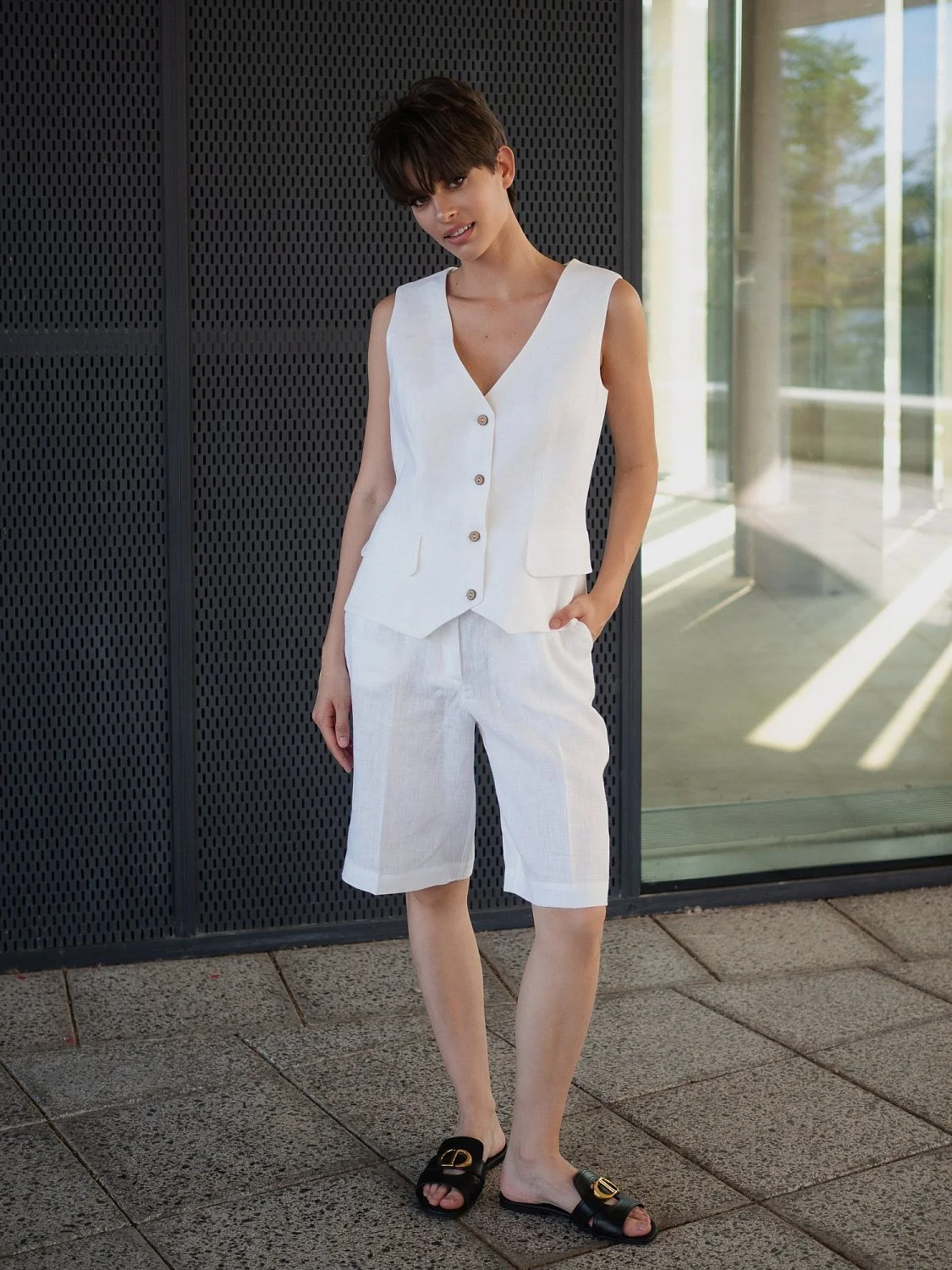 Жилет льняной цвет белый Жилет льняной цвет белый