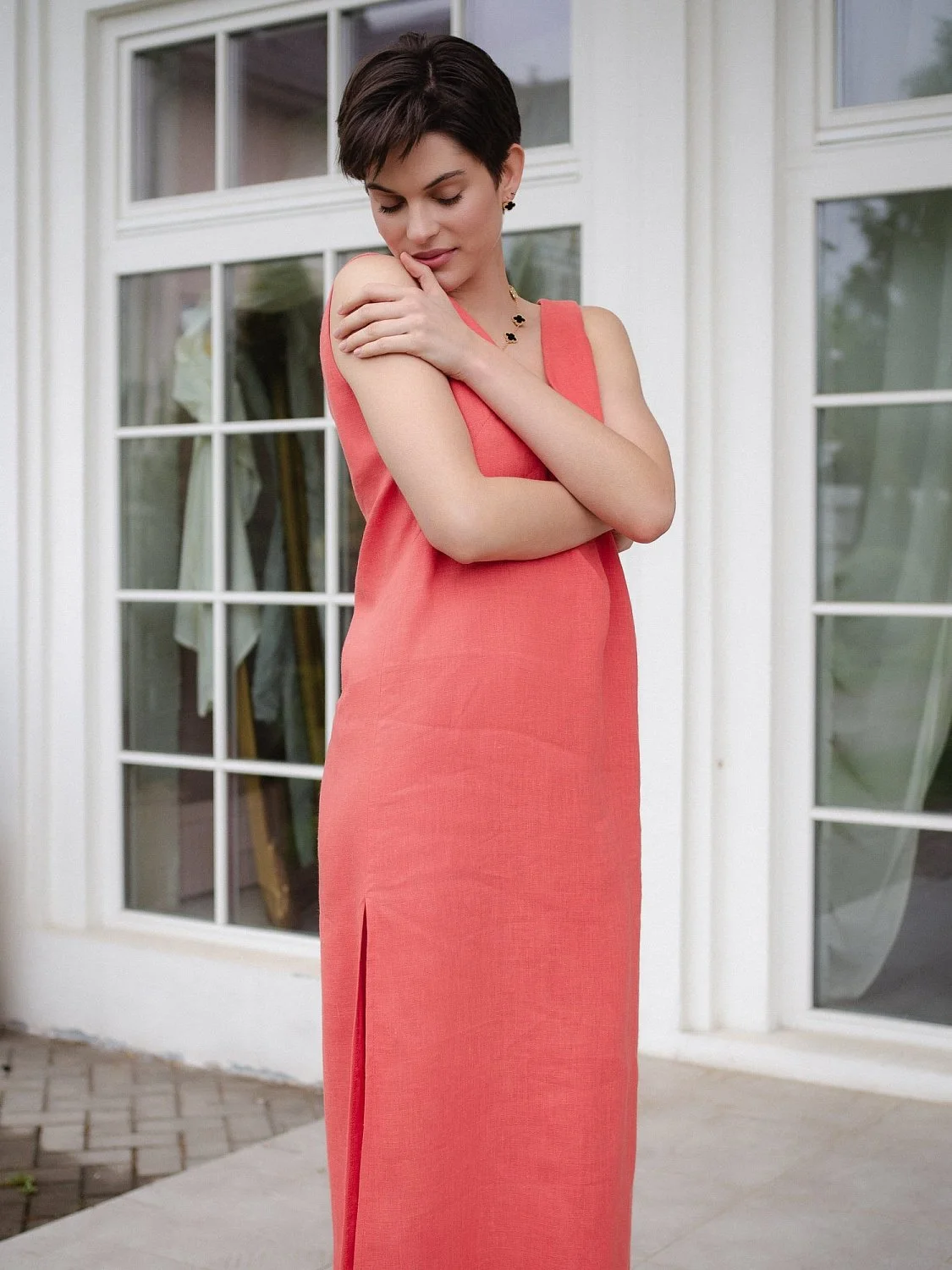 Платье с V-образным вырезом цвет Коралл Платье с V-образным вырезом цвет Коралл