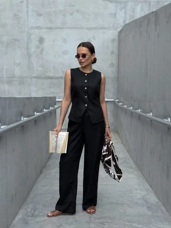 Жилет с круглым горлом цвет чёрный Купить Жилет с круглым горлом цвет чёрный в фирменном магазине спортивной одежды Brillante.by