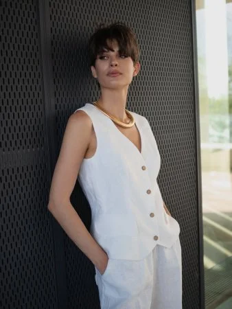 Бермуды льняные цвет белый Купить Бермуды льняные цвет белый в фирменном магазине спортивной одежды Brillante.by