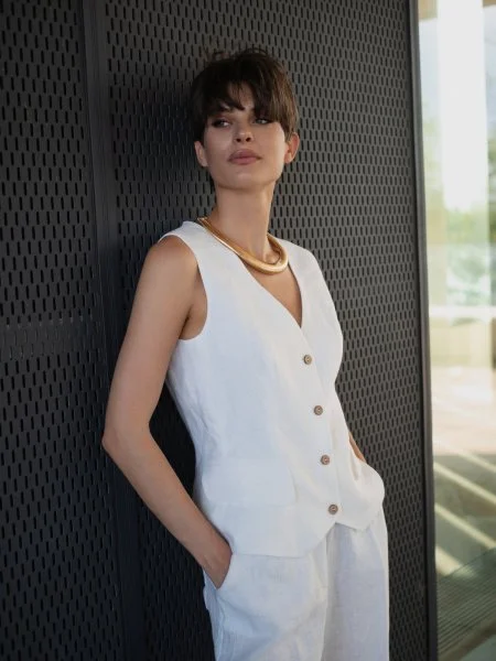 Бермуды льняные цвет белый - в фирменном магазине спортивной одежды Brillante.by