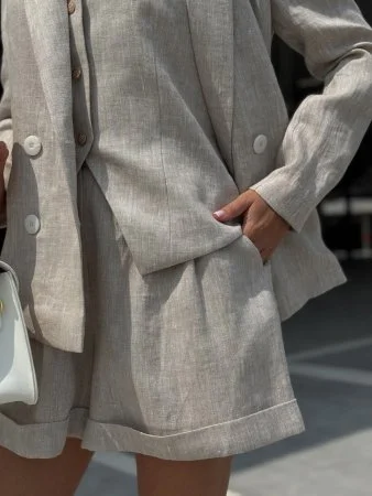 Шорты с отворотом цвет натуральный Купить Шорты с отворотом цвет натуральный в фирменном магазине спортивной одежды Brillante.by