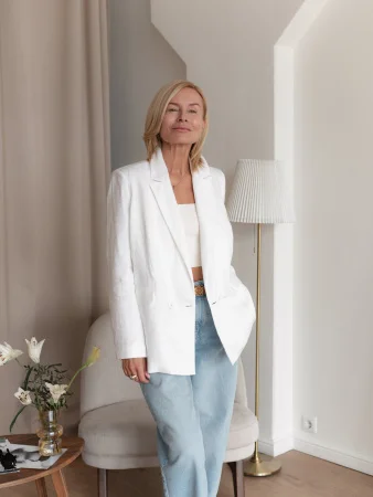 Жакет двубортный цвет белый Купить Жакет двубортный цвет белый в фирменном магазине спортивной одежды Brillante.by