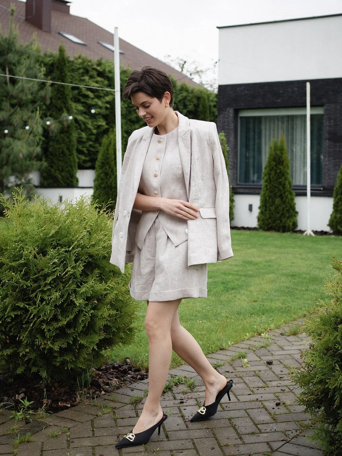 Жакет двубортный цвет натуральный Жакет двубортный цвет натуральный