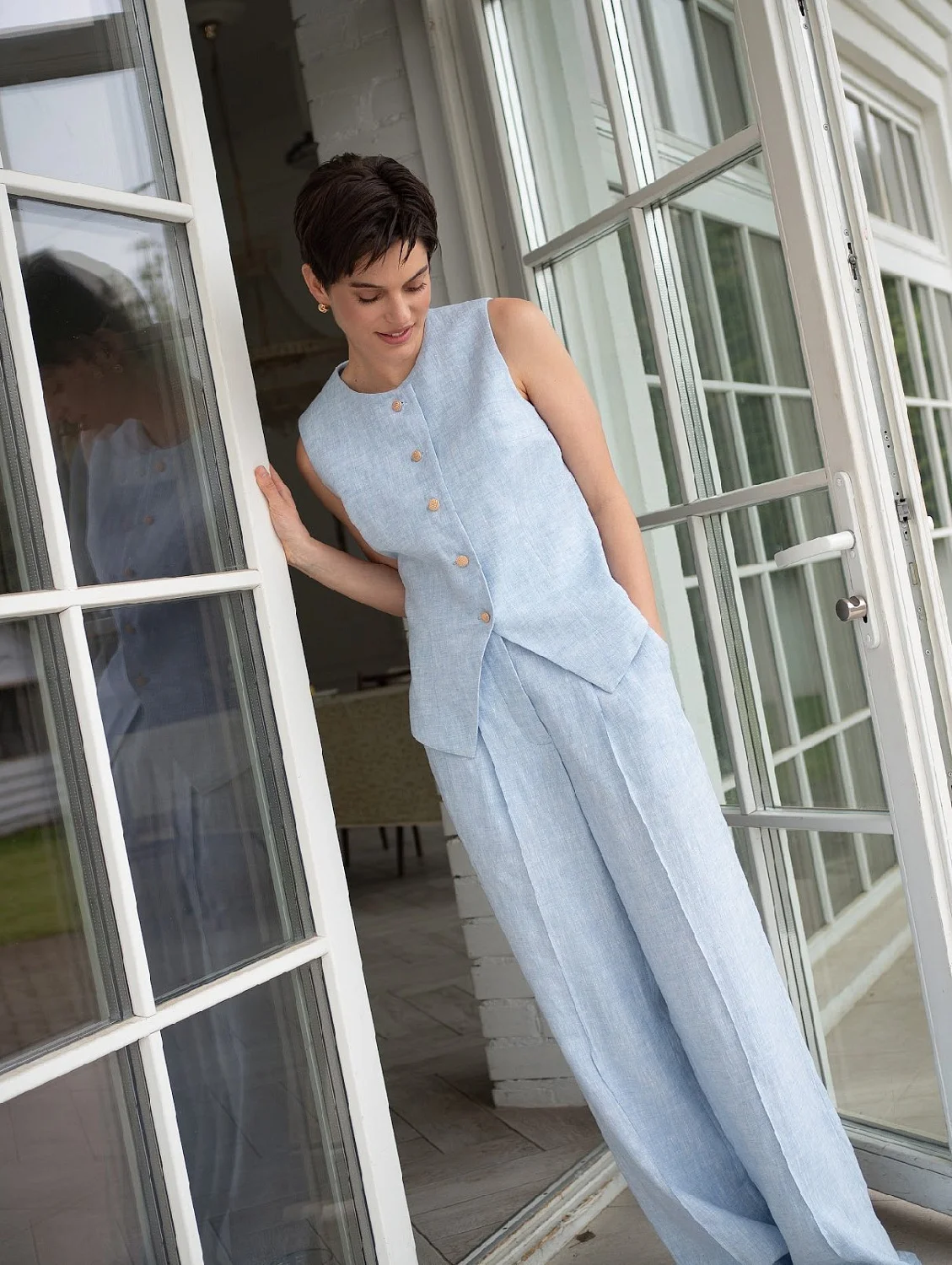 Жилет с круглым горлом цвет голубой Жилет с круглым горлом цвет голубой