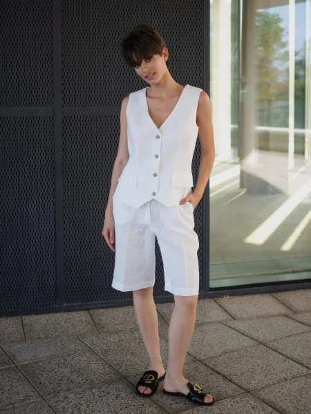 Жилет льняной цвет белый - в фирменном магазине спортивной одежды Brillante.by