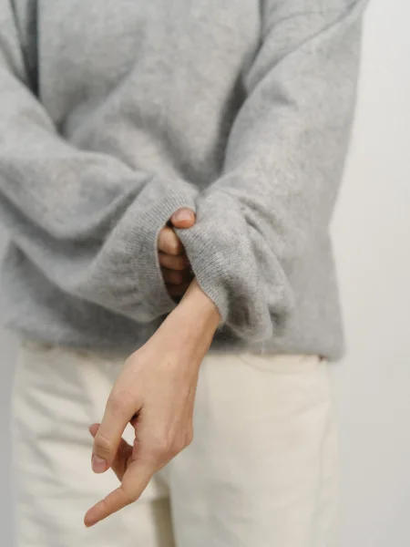 Свитер кашемировый цв.серый меланж - в фирменном магазине спортивной одежды Brillante.by