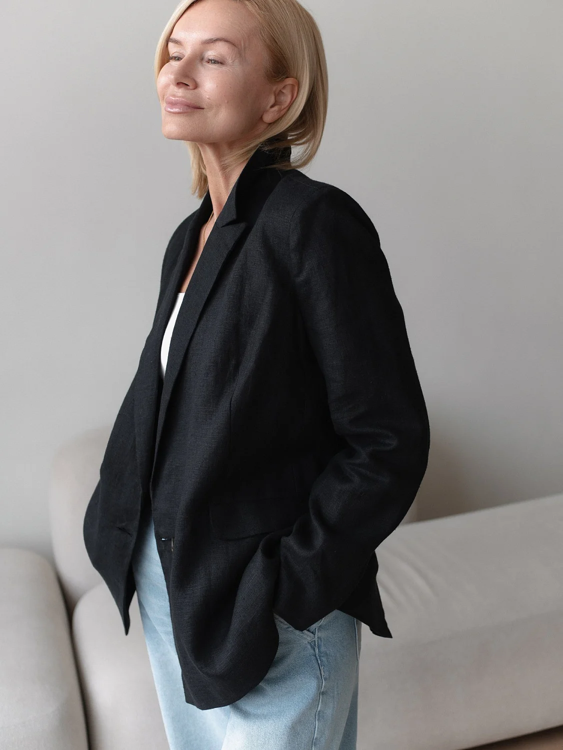 Жакет двубортный цвет чёрный Жакет двубортный цвет чёрный