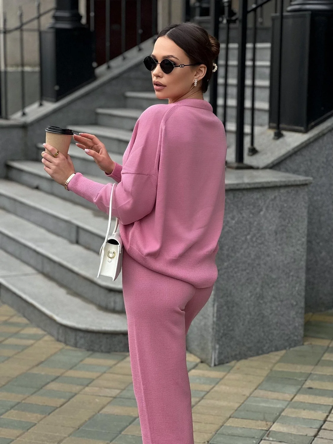 Костюм вязаный трикотажный цвет АНЕМОН Костюм вязаный трикотажный цвет АНЕМОН