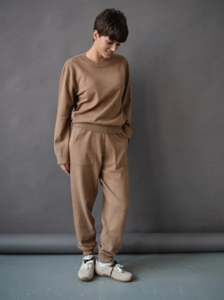 Костюм из ангоровой шерсти цвет КЭМЛ Костюм из ангоровой шерсти цвет КЭМЛ