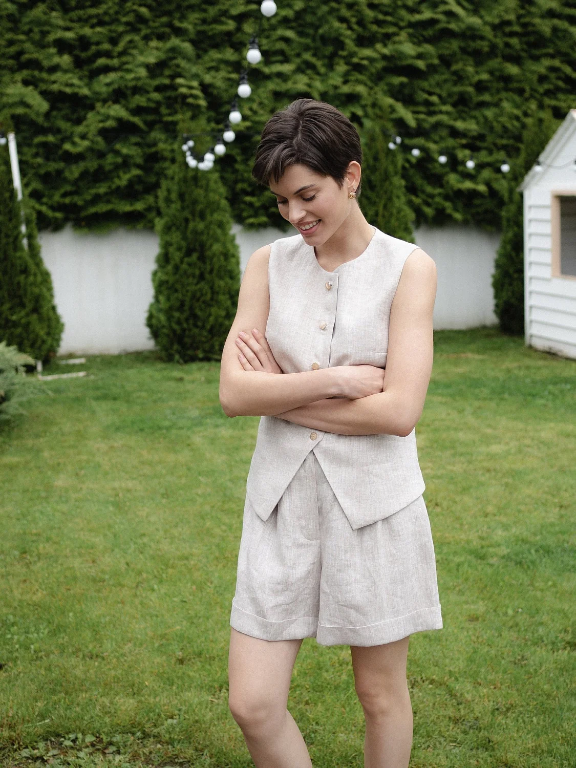 Жилет с круглым горлом цвет натуральный Жилет с круглым горлом цвет натуральный