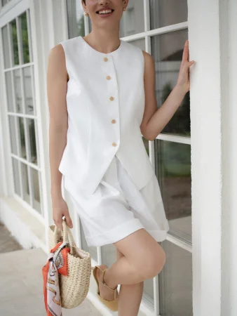 Жилет с круглым горлом цвет белый Купить Жилет с круглым горлом цвет белый в фирменном магазине спортивной одежды Brillante.by