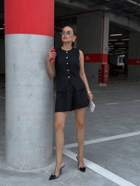 Шорты с отворотом цвет чёрный