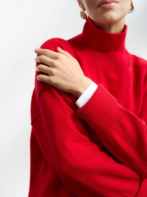 Свитер из ангоровой шерсти цвет Красный