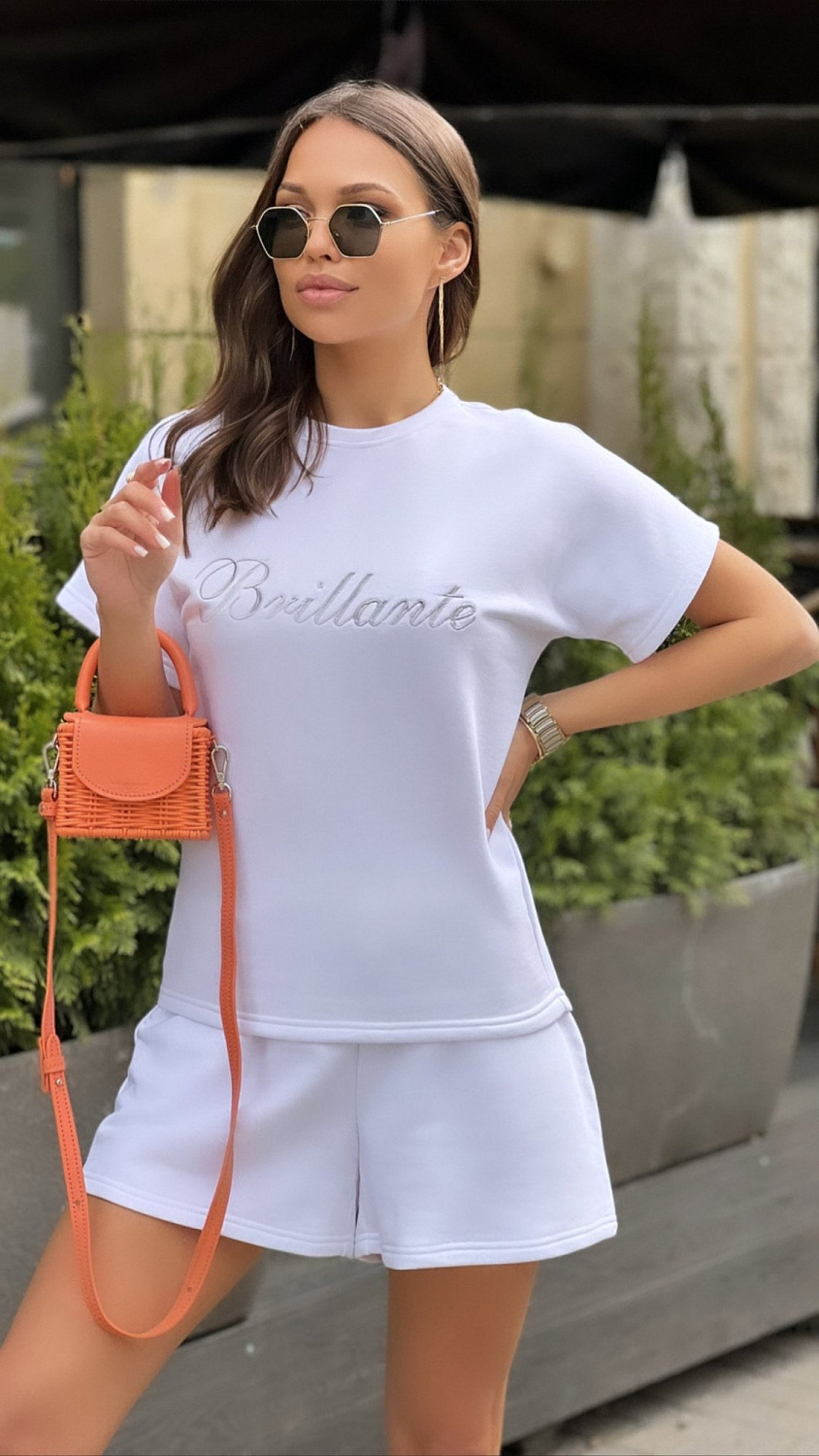 Костюм женский с шортами Белый
